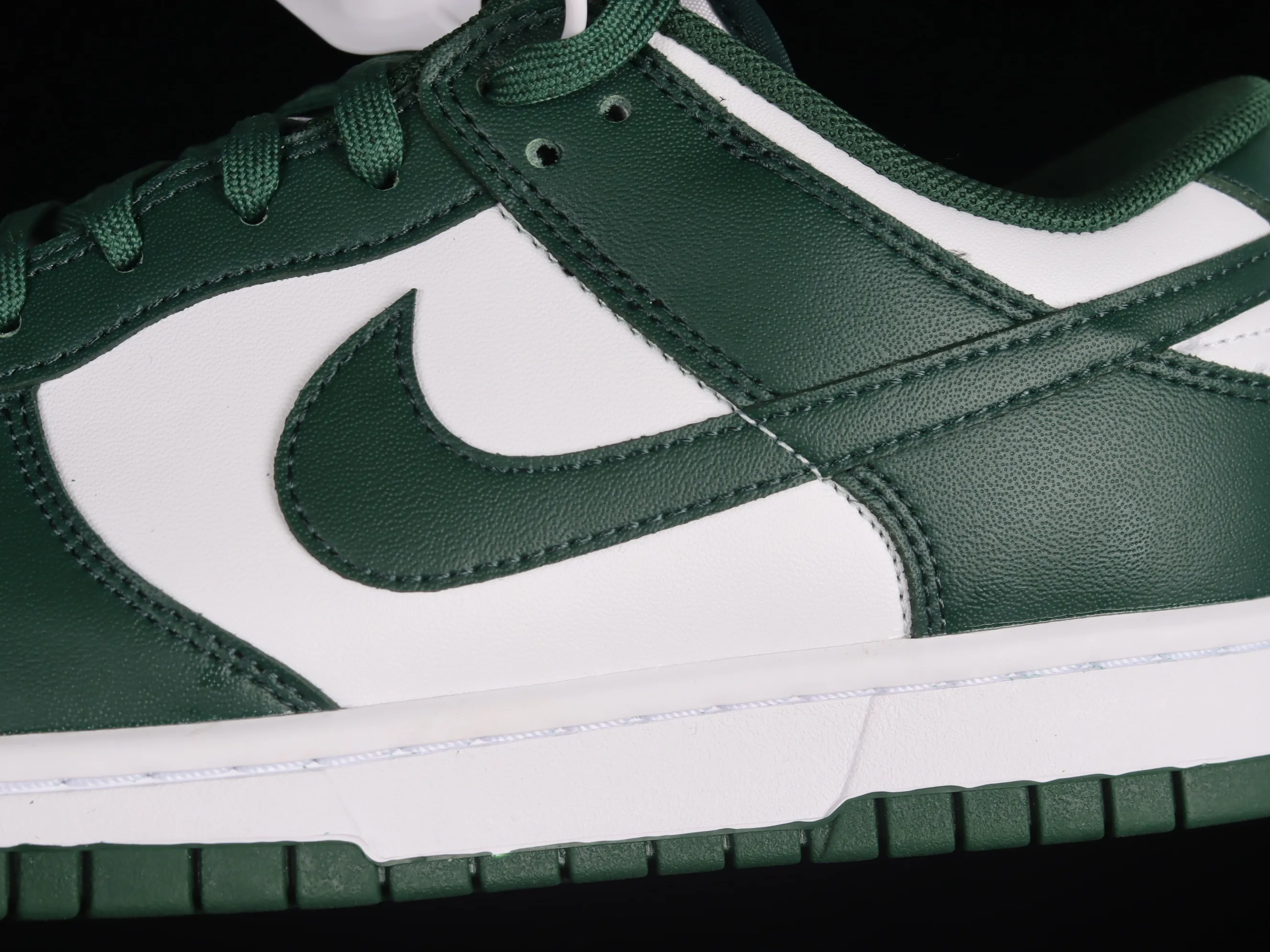 All categories Nk SB Dunk series Nk SB Dunk Low low-top sneakers Nk SB Dunk Low "Team Green" Michigan White Green Dunk series low-top casual sports skateboard shoes DD1391-101